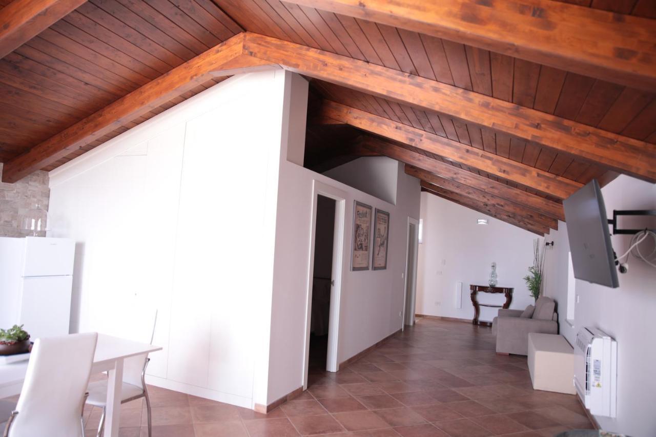Palazzo Caracciolo Del Sole Bed & Breakfast Terzigno Exterior photo