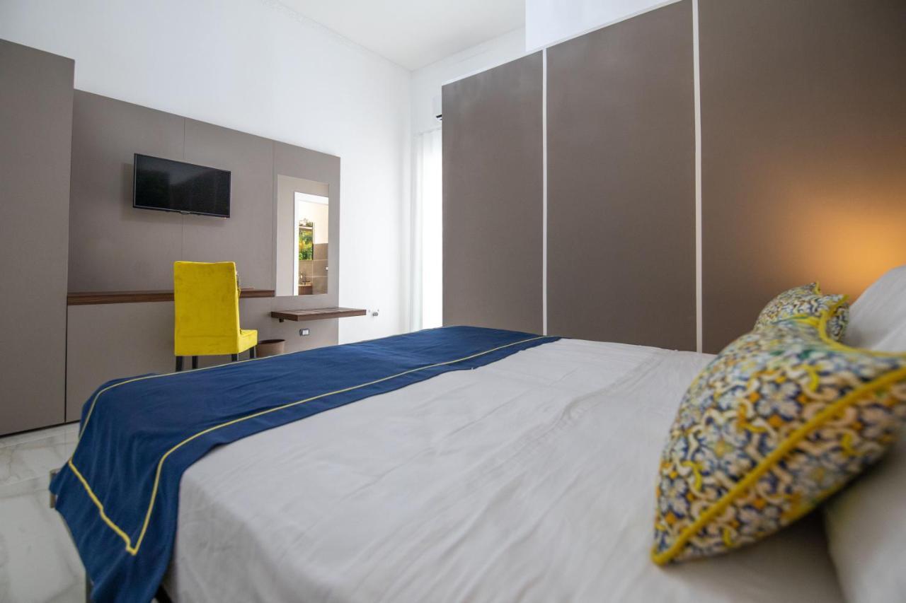 Palazzo Caracciolo Del Sole Bed & Breakfast Terzigno Exterior photo